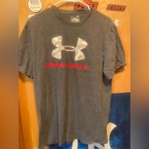 Under Armour Gray T-shirt Size L